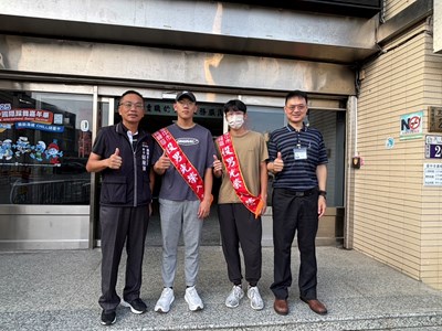 役男光榮入營